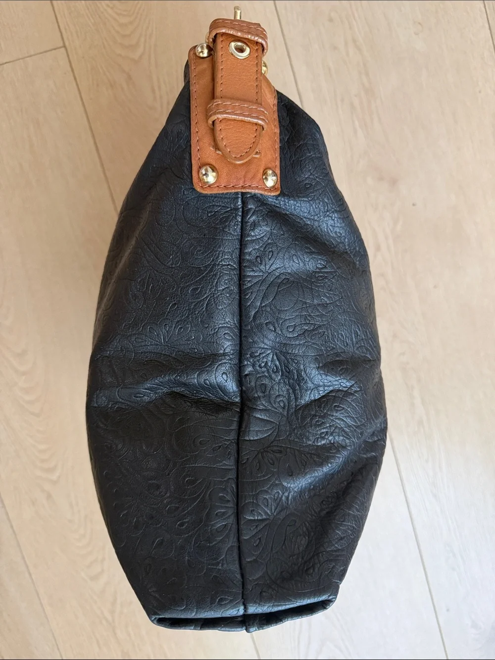 Vittoria Veneta Black Floral Embossed Leather hobo bag Brown Strap made in Italy